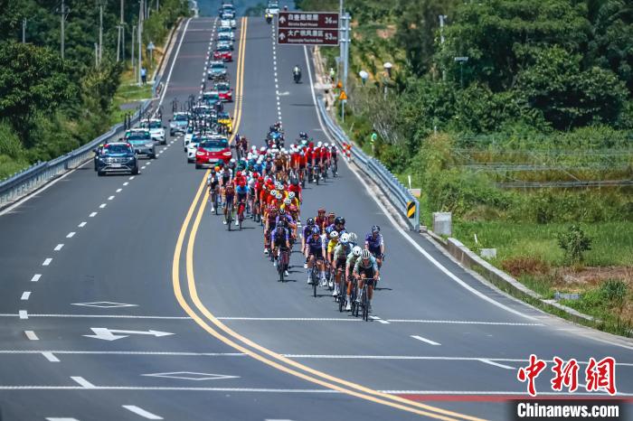 2023环海南岛国际公路自行车赛总冠军出炉，47岁