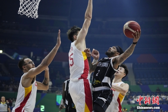中国男篮两连败小组出线渺茫 世界杯首战惨败南