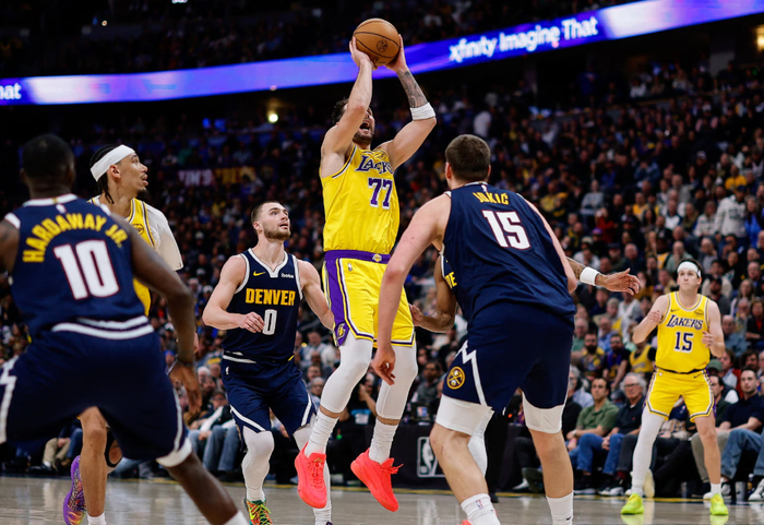 东契奇数据领跑联盟 湖人稳居西部第三