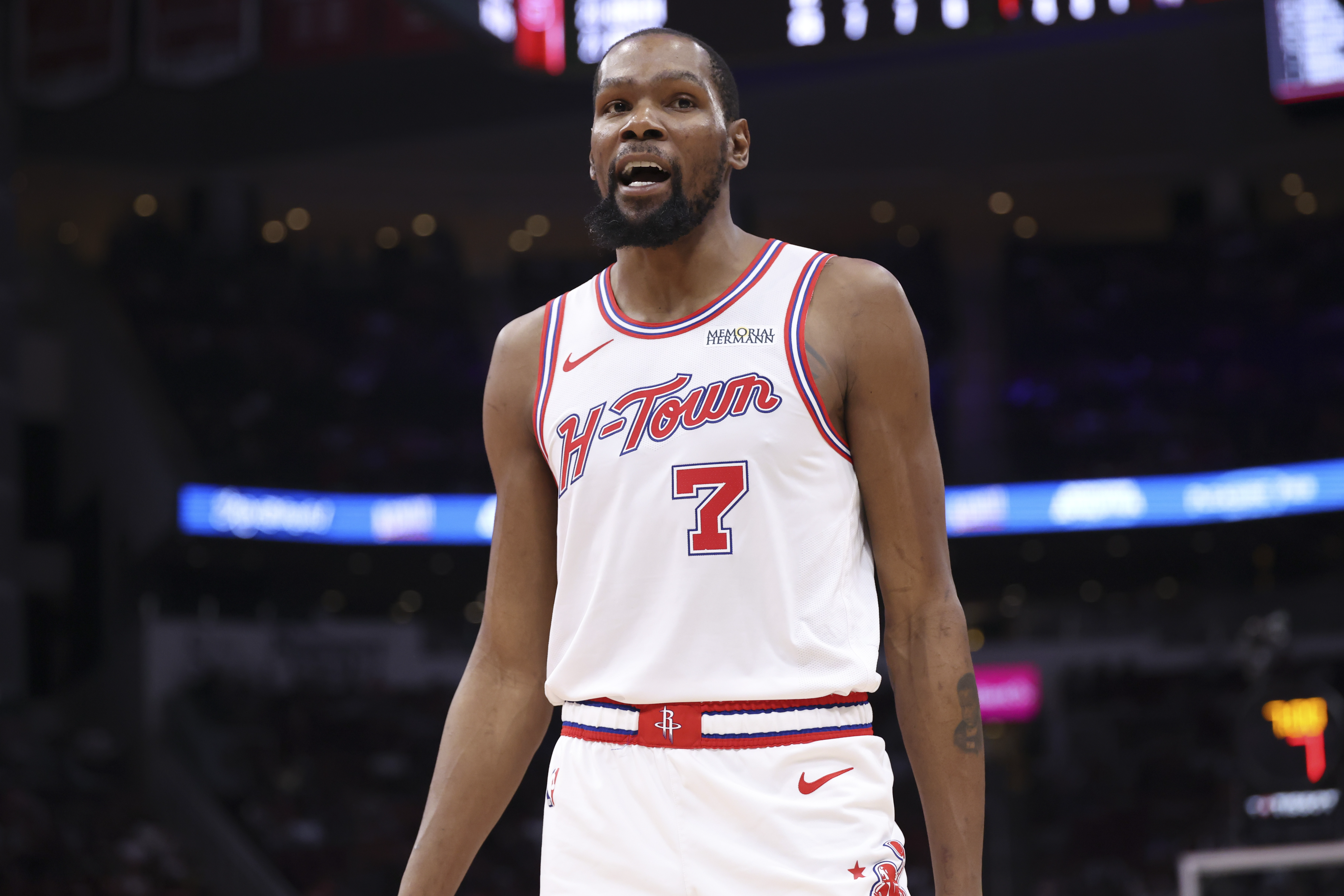 火箭五连胜大胜爵士，杜兰特25+6+2盖帽创历史