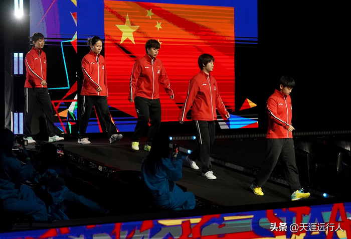 中国男团爆冷负韩国 日本惨败德国 女队全胜引热